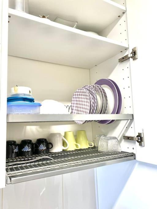 Shared Apartment! Piso Compartido! Общая Квартира! Seville Luaran gambar